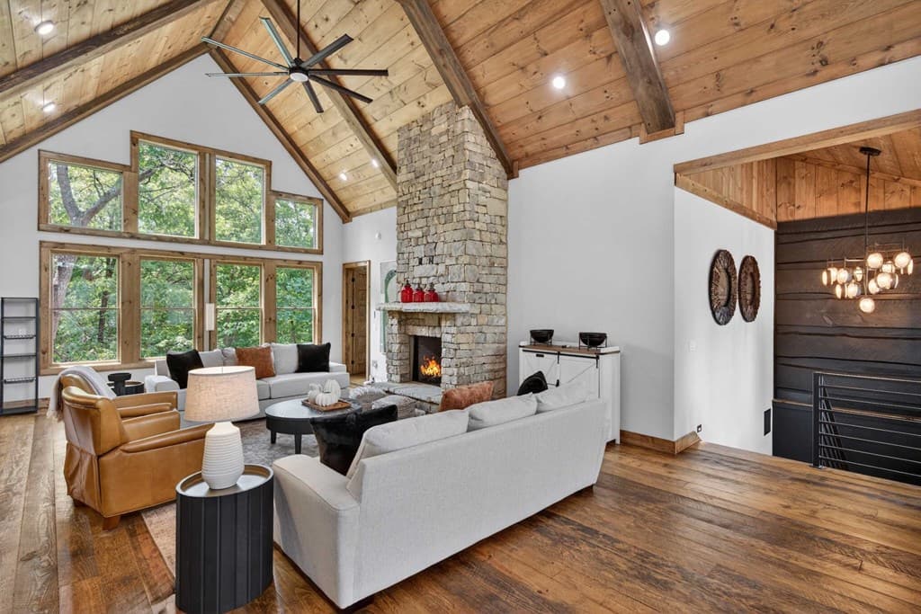 361 Bluebird Lane, Blue Ridge GA 30513 - Photo