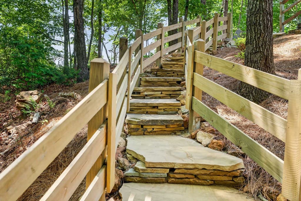 361 Bluebird Lane, Blue Ridge GA 30513 - Photo