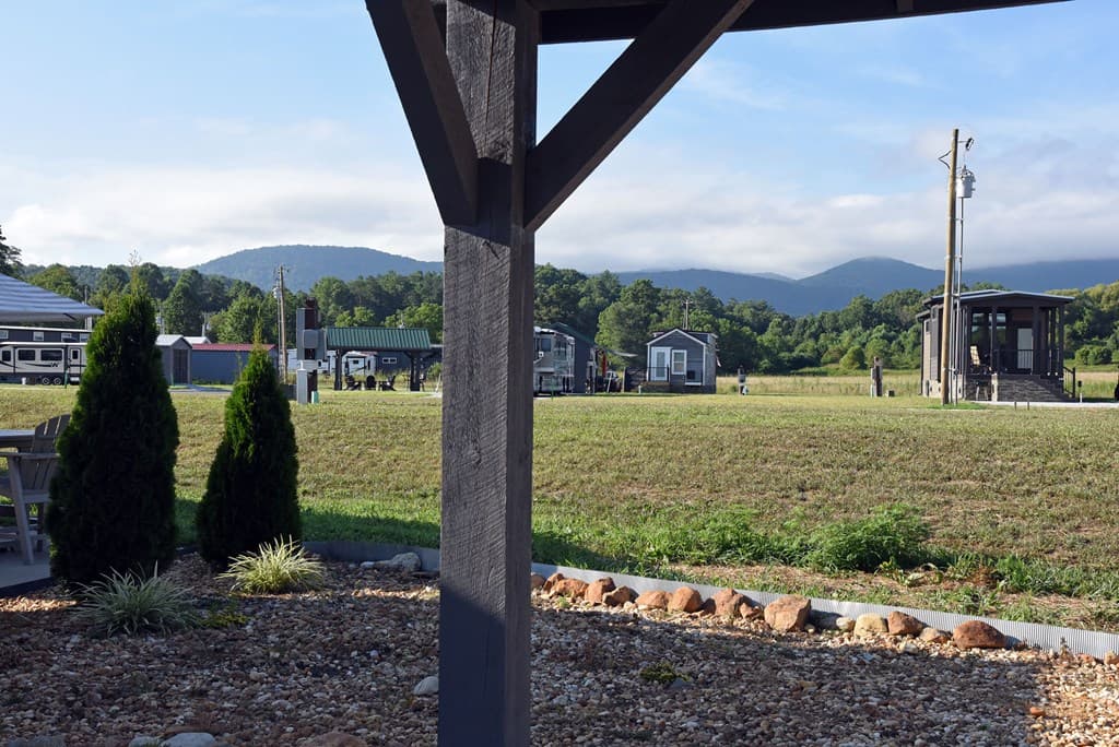477 Mountain Creek Road, Blairsville GA 30512 - Photo