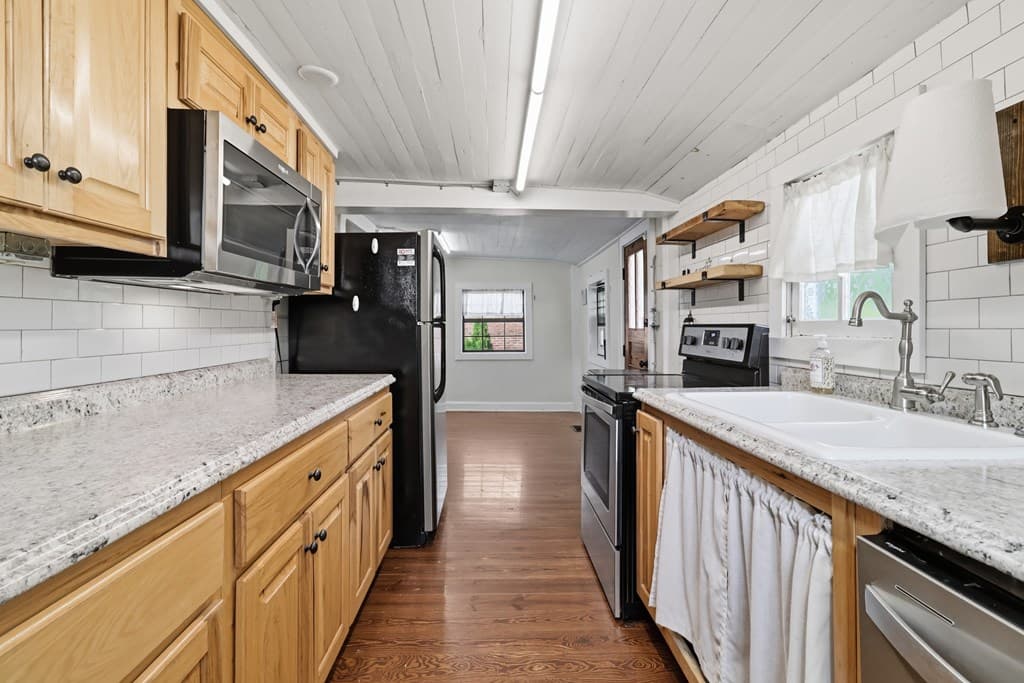 206 Kell Street, Ellijay GA 30540 - Photo