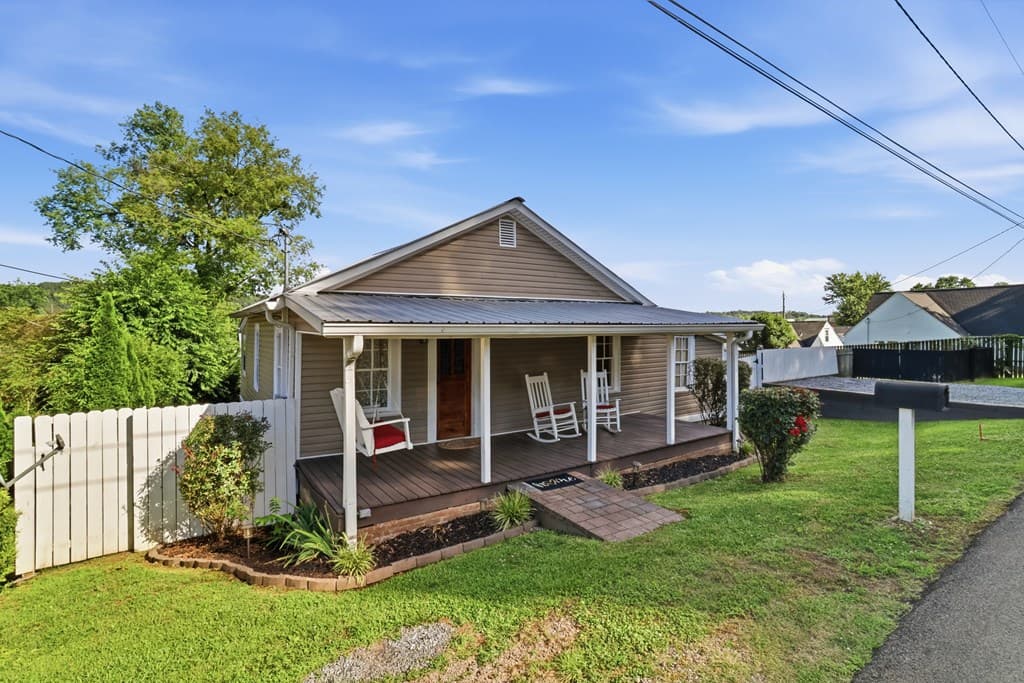 206 Kell Street, Ellijay GA 30540 - Photo
