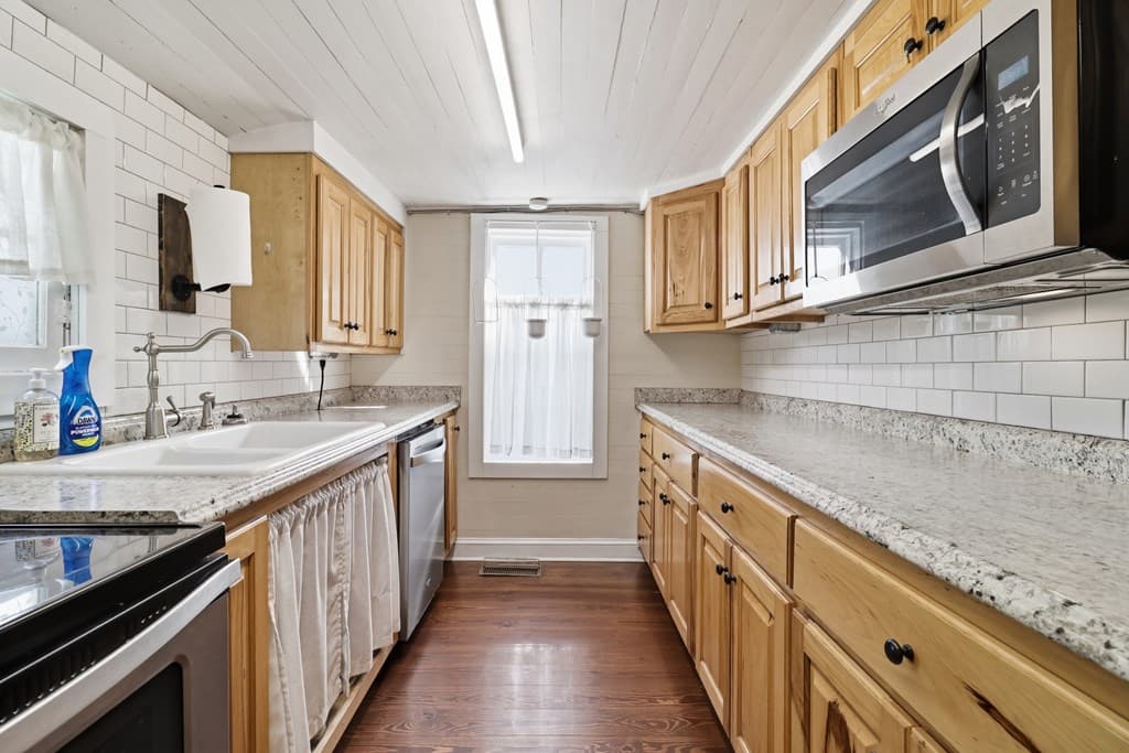 206 Kell Street, Ellijay GA 30540 - Photo