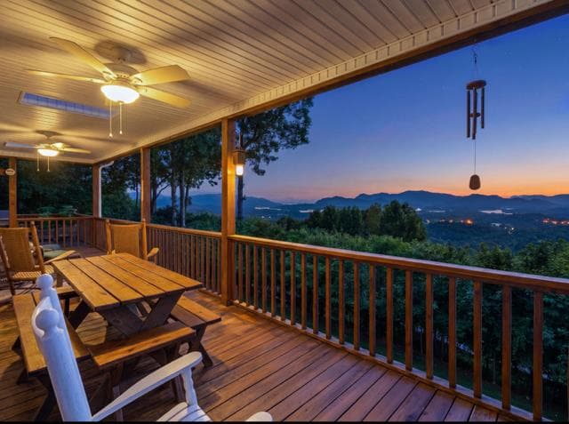 194 Lakeview Drive, Hayesville NC 28904 - Primary photo
