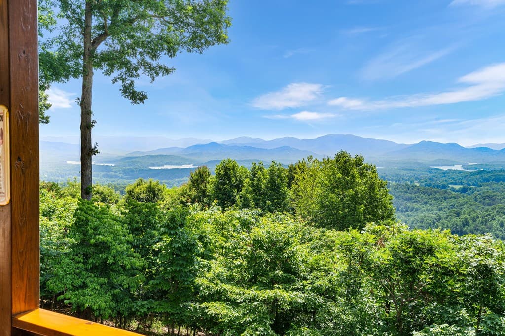 194 Lakeview Drive, Hayesville NC 28904 - Photo