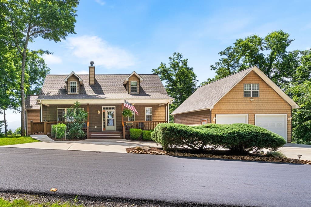 194 Lakeview Drive, Hayesville NC 28904 - Photo