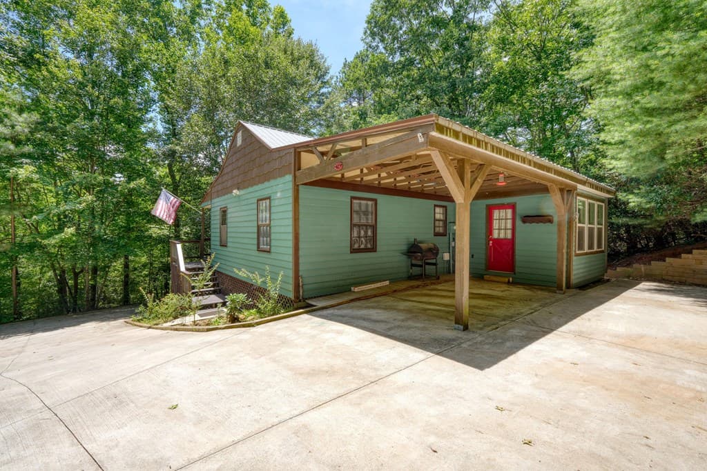 4777 Laurel Mountain Road, Hiawassee GA 30546 - Photo