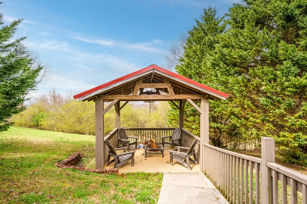 624 Talona Mountain Road, Ellijay GA 30540 - Photo