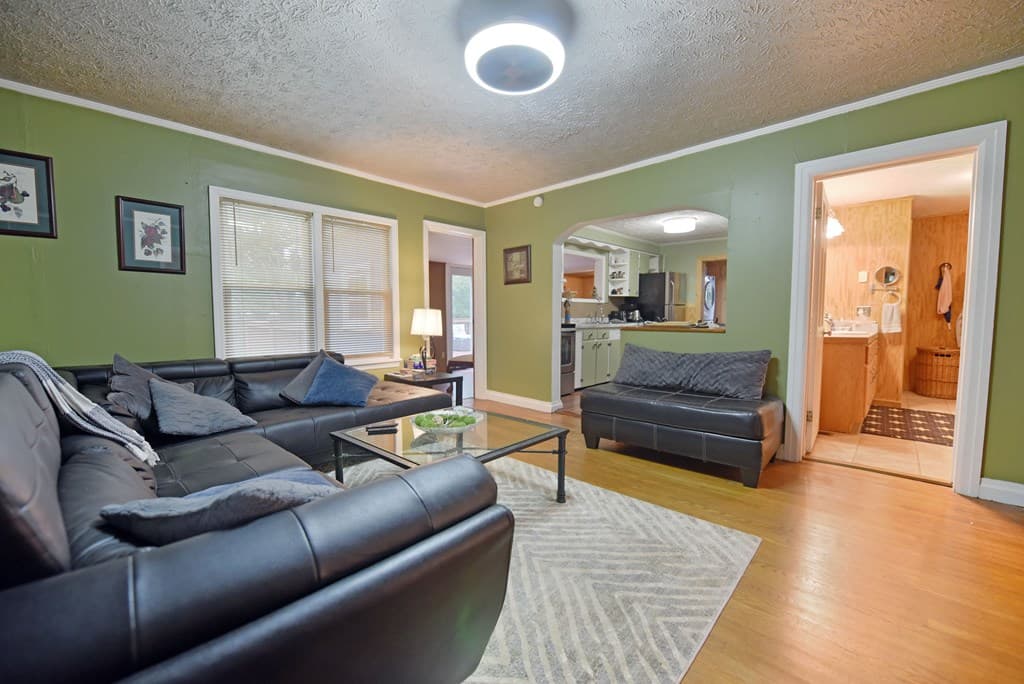 742 Hillcrest Drive, Mccaysville GA 30555 - Photo