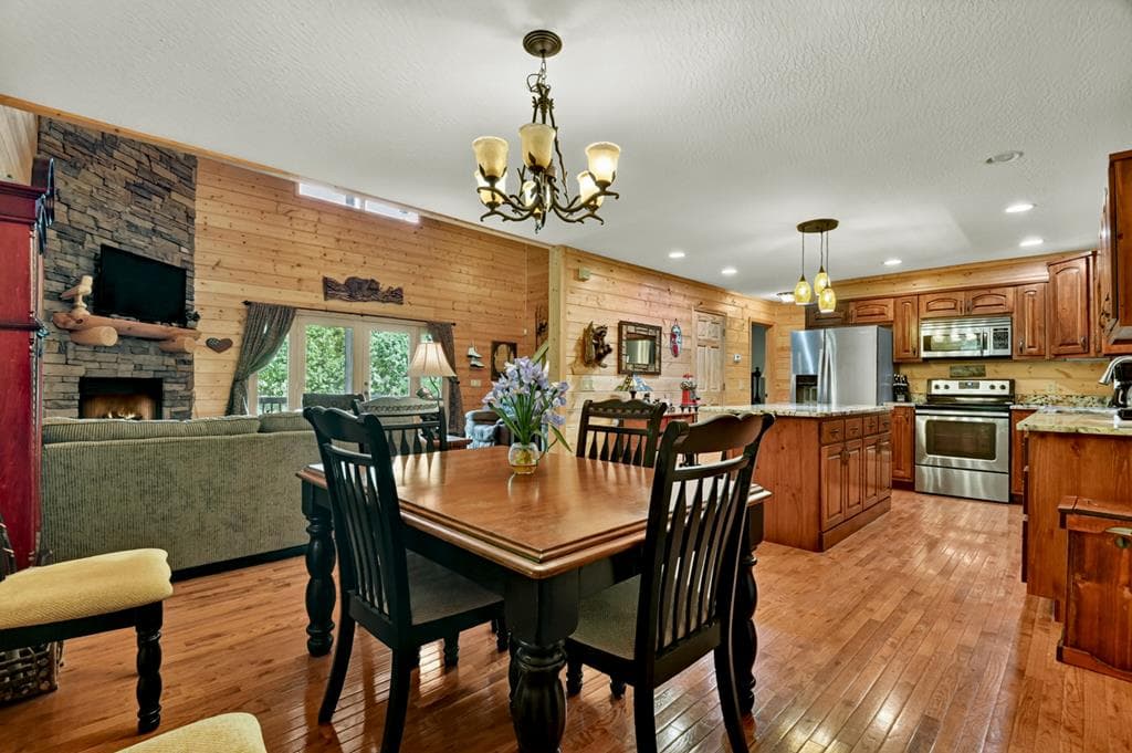 603 Ashley Drive, Ellijay GA 30540 - Photo