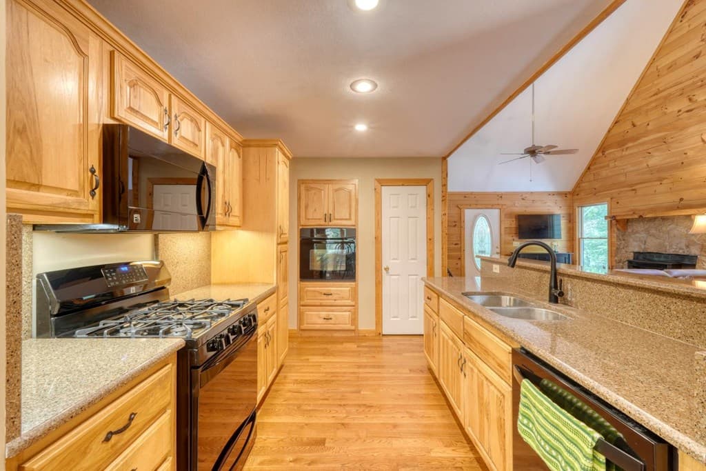 2930 Hicks Gap Road, Blairsville GA 30512 - Photo