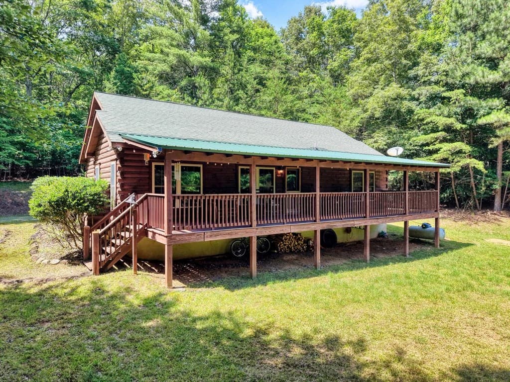 21 Ashley Trail, Warne NC 28909 - Photo