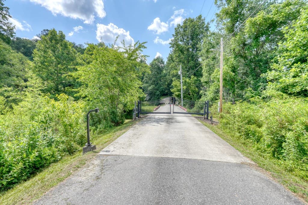 21 Ashley Trail, Warne NC 28909 - Photo