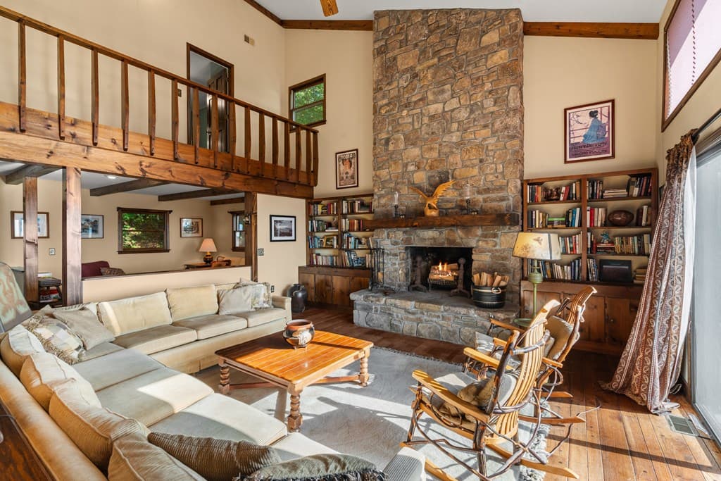 614 Charmont Drive, Tiger GA 30576 - Photo