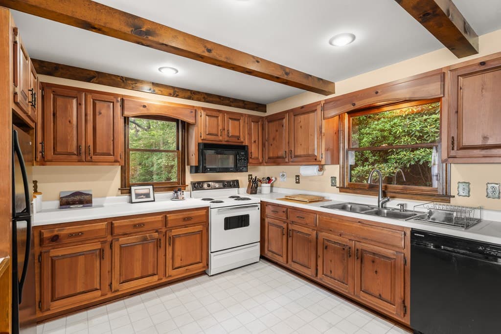 614 Charmont Drive, Tiger GA 30576 - Photo