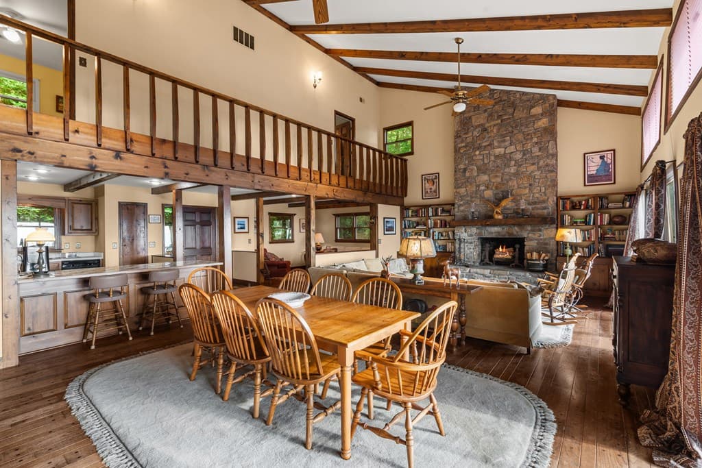 614 Charmont Drive, Tiger GA 30576 - Photo