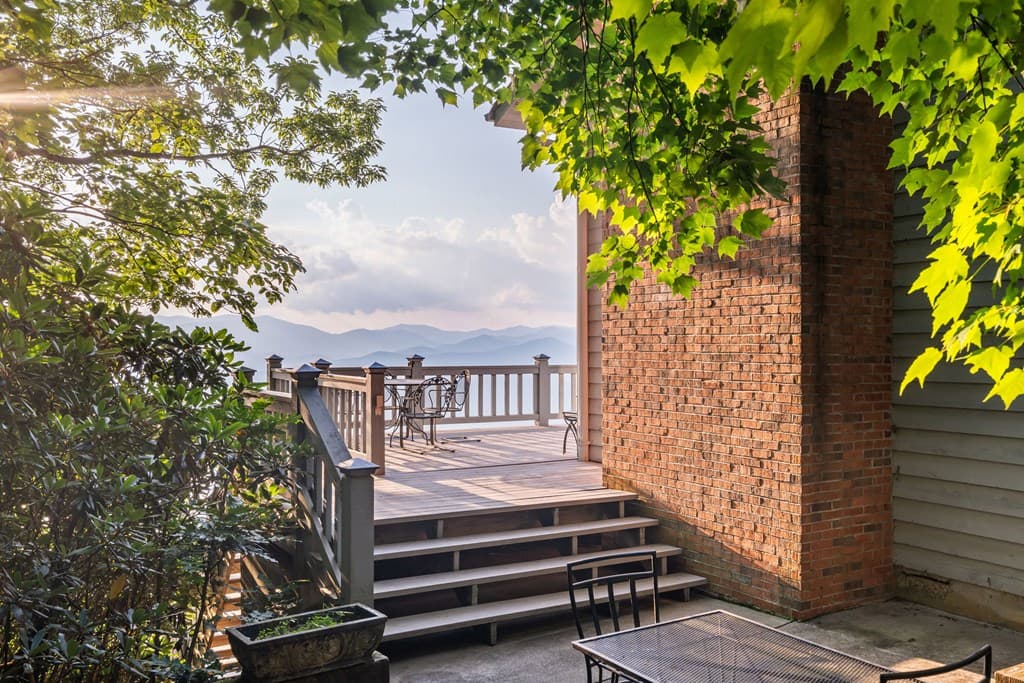 614 Charmont Drive, Tiger GA 30576 - Photo