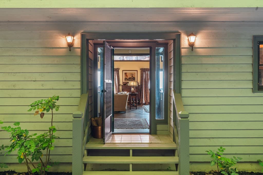 614 Charmont Drive, Tiger GA 30576 - Photo