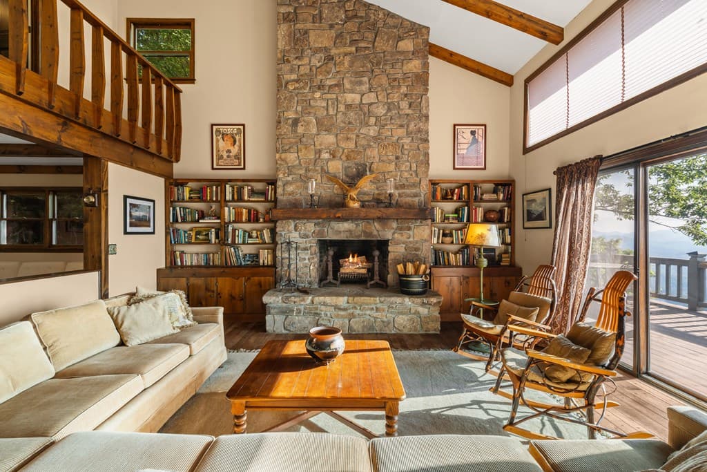 614 Charmont Drive, Tiger GA 30576 - Photo