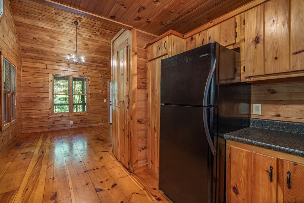211 Red Oak Forest Lane, Murphy NC 28906 - Photo