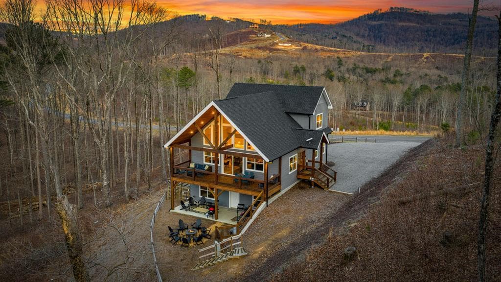 1016 Twisted Oak Road, Talking Rock GA 30175 - Photo