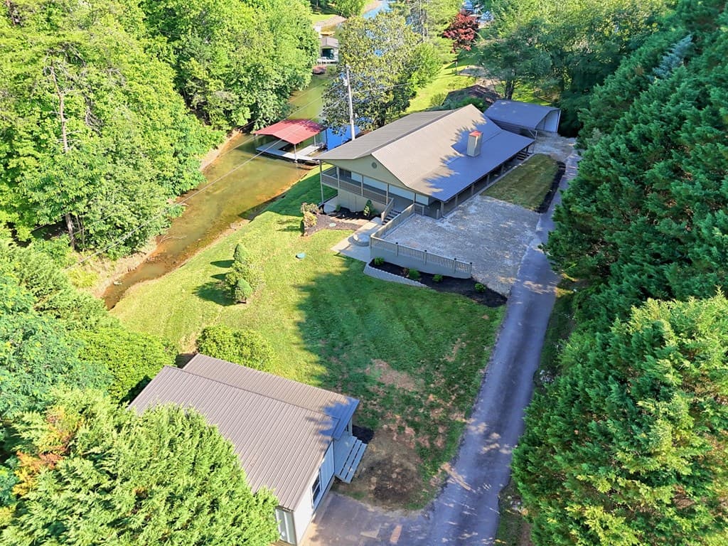 1105 Henson Road, Hiawassee GA 30546 - Photo