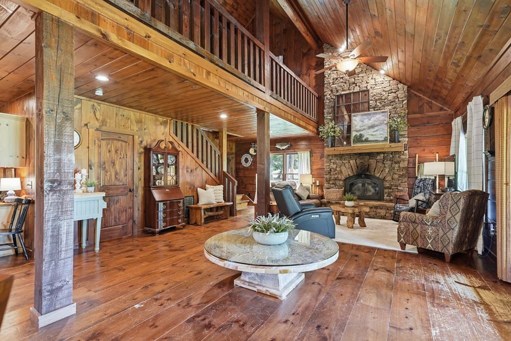 965 Bell Road, Mineral Bluff GA 30559 - Photo