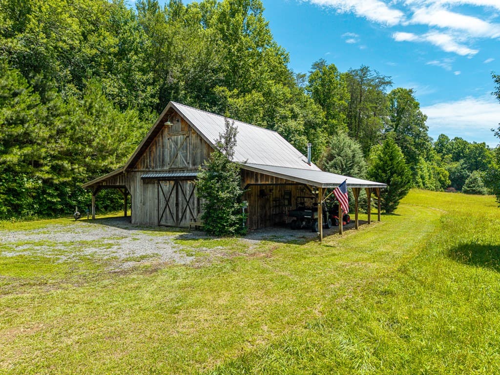 965 Bell Road, Mineral Bluff GA 30559 - Photo