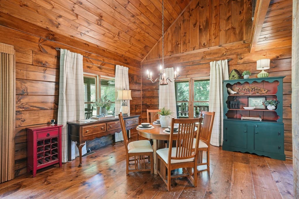 965 Bell Road, Mineral Bluff GA 30559 - Photo
