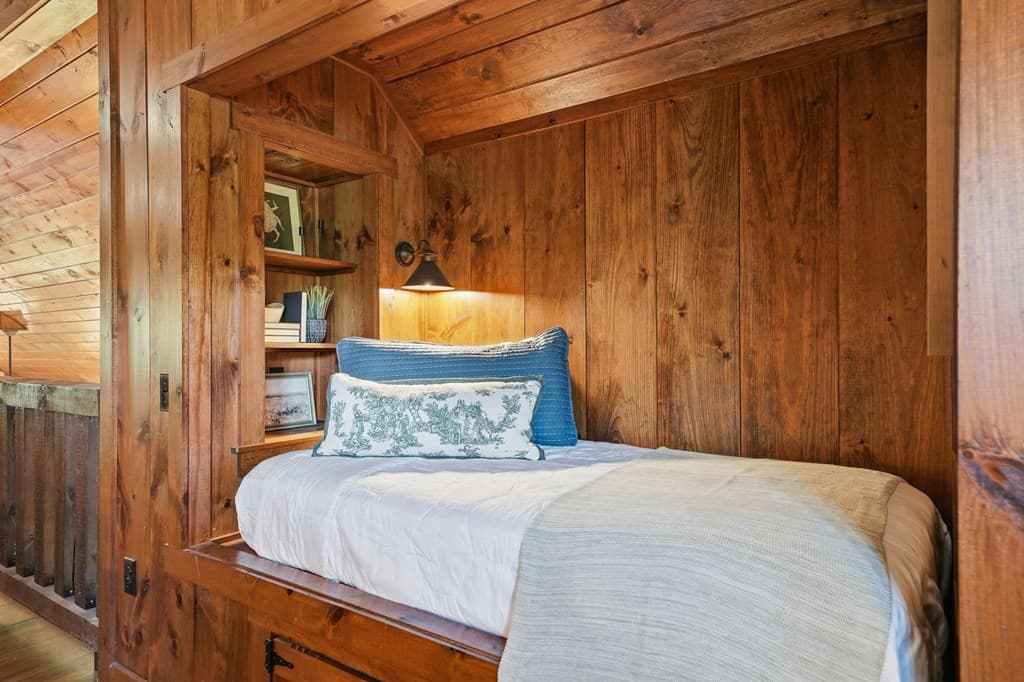 965 Bell Road, Mineral Bluff GA 30559 - Photo