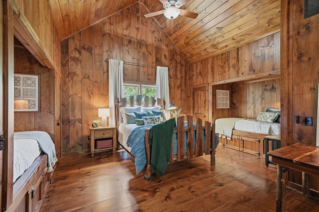 965 Bell Road, Mineral Bluff GA 30559 - Photo