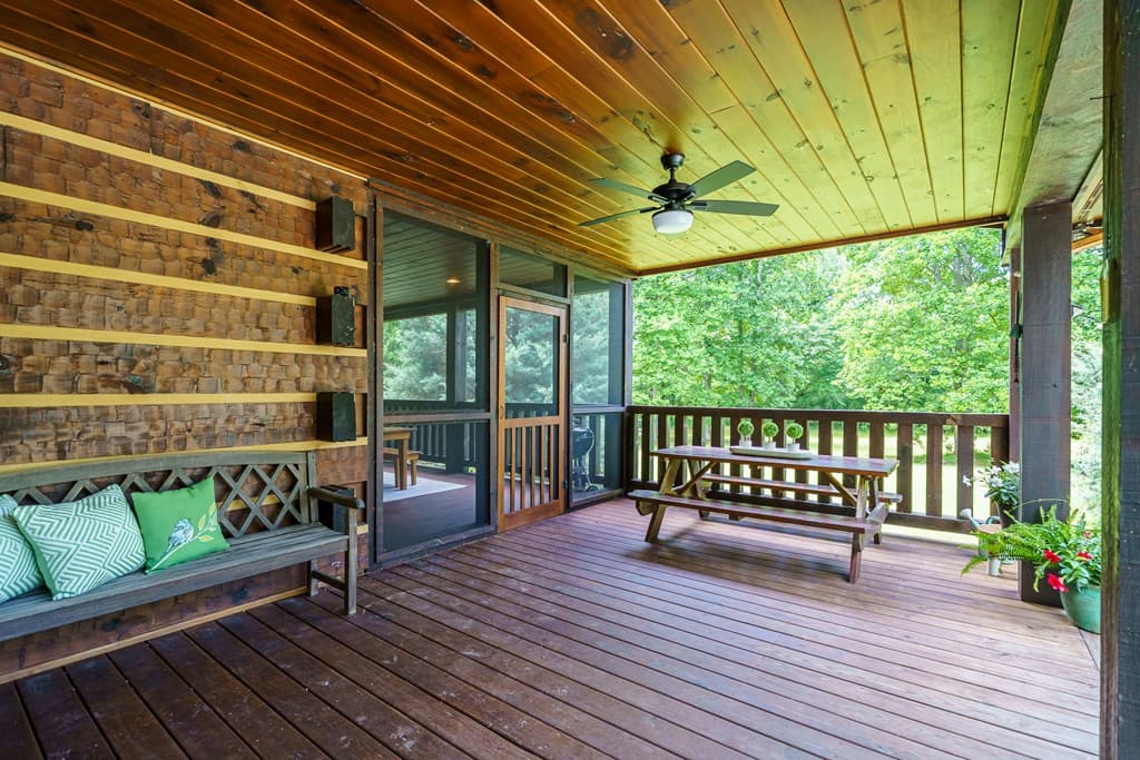 965 Bell Road, Mineral Bluff GA 30559 - Photo