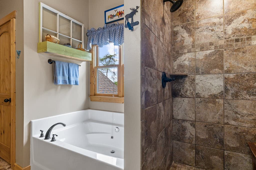 280 Palmetto Drive, Ellijay GA 30540 - Photo