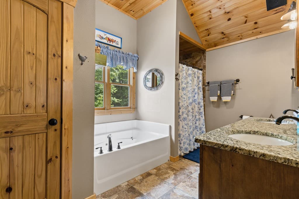 280 Palmetto Drive, Ellijay GA 30540 - Photo