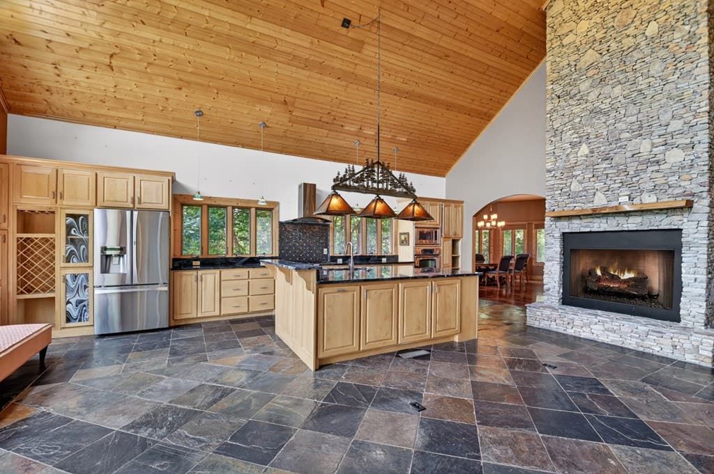 762 Pettit Ridge Road, Ellijay GA 30536 - Photo