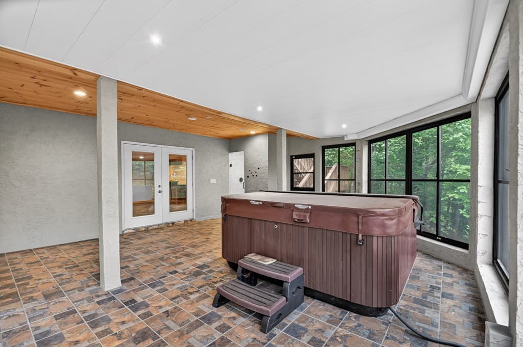 762 Pettit Ridge Road, Ellijay GA 30536 - Photo