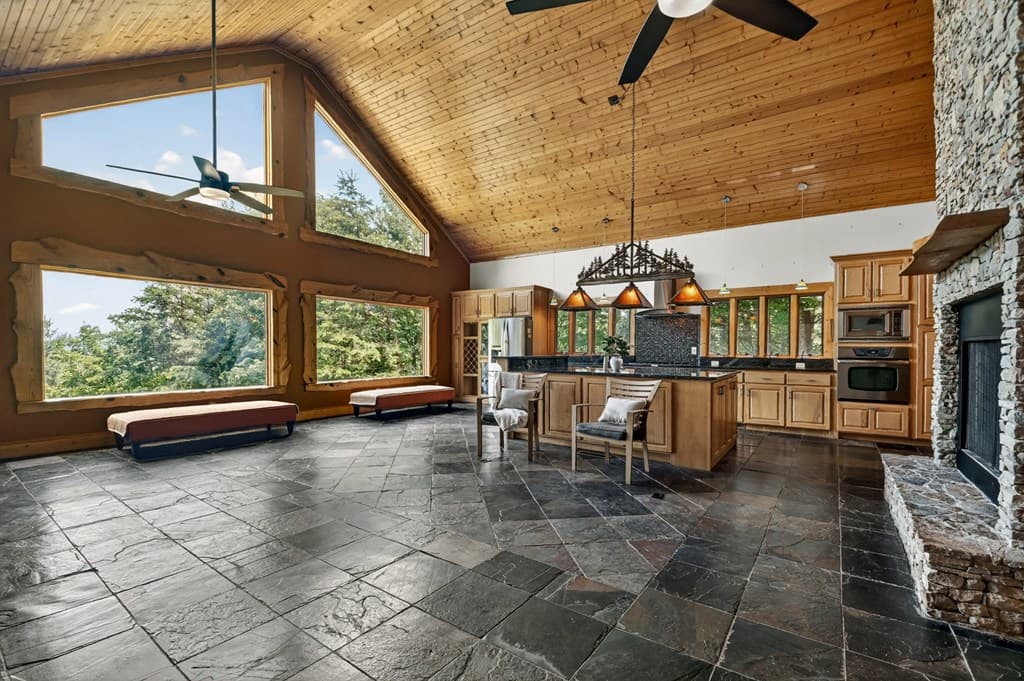 762 Pettit Ridge Road, Ellijay GA 30536 - Photo