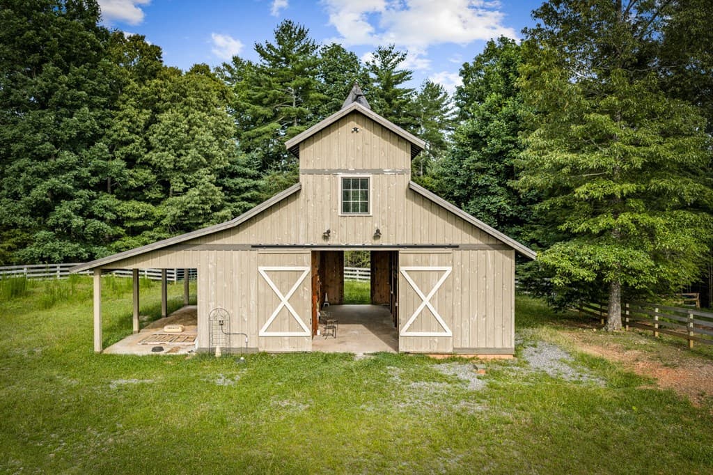 290 Old Anderson Creek, Ellijay GA 30536 - Photo