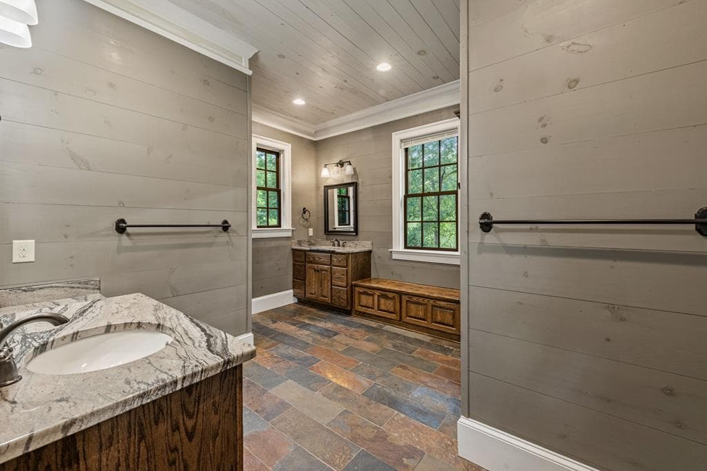 290 Old Anderson Creek, Ellijay GA 30536 - Photo