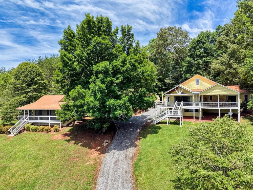 602+557 Hidden Pines Court, Hiawassee GA 30546 - Primary photo