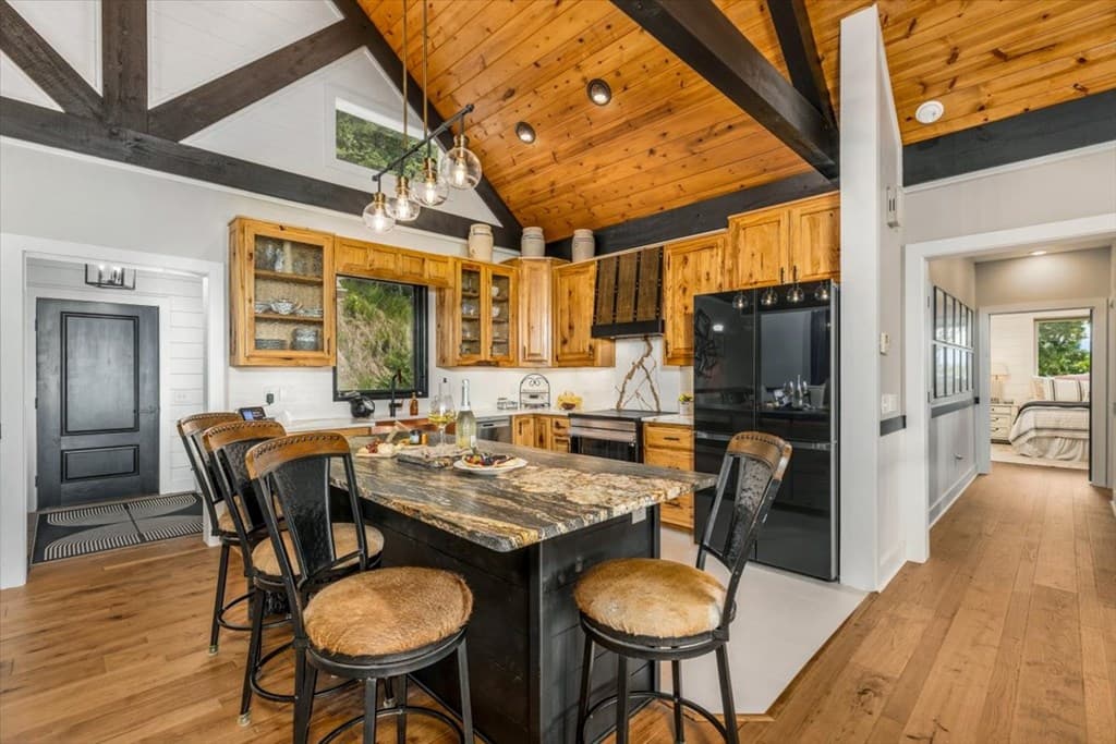 122 Oak Terrace, Hayesville NC 28904 - Photo