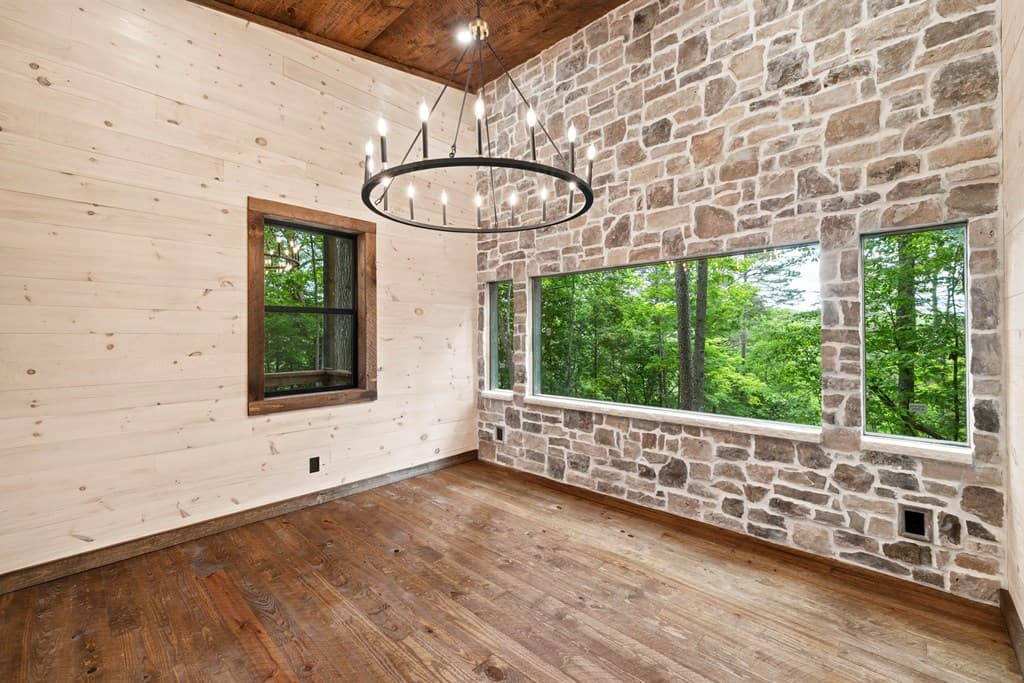 190 Laurel Crossing, Blue Ridge GA 30513 - Photo