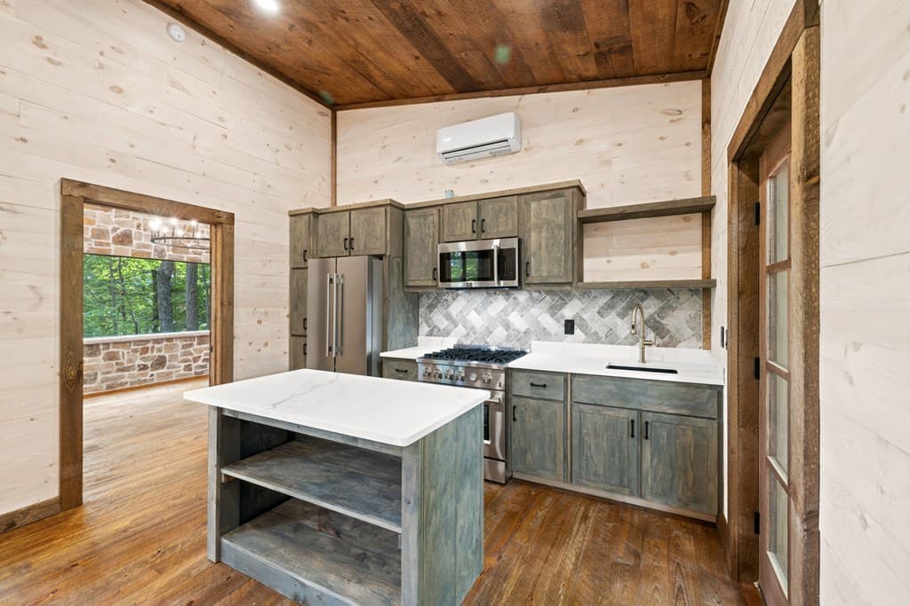 190 Laurel Crossing, Blue Ridge GA 30513 - Photo