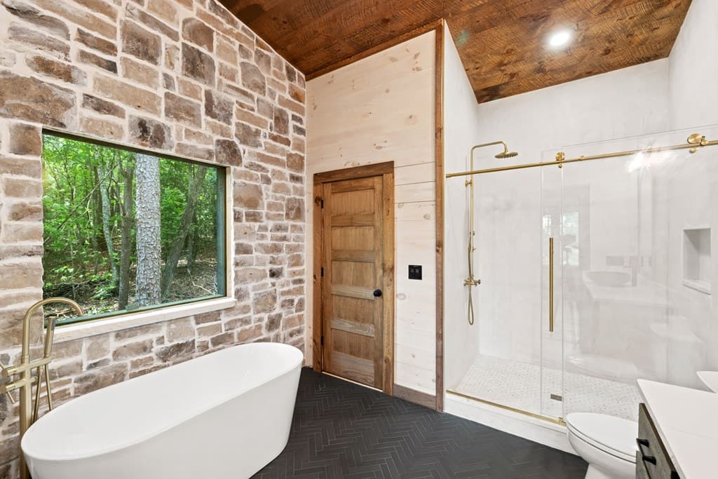 190 Laurel Crossing, Blue Ridge GA 30513 - Photo