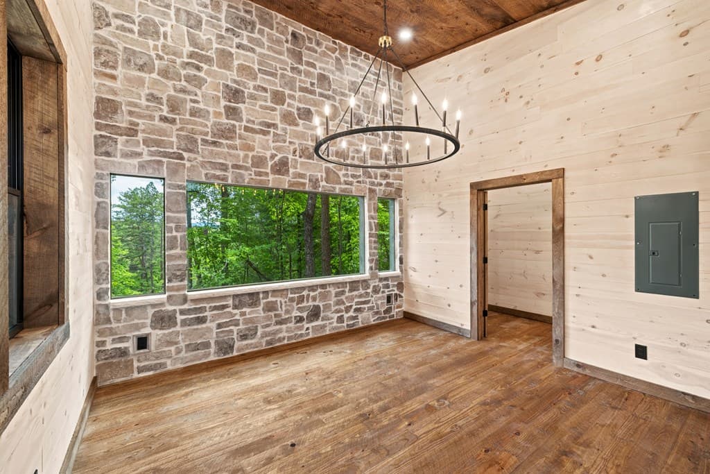 190 Laurel Crossing, Blue Ridge GA 30513 - Photo