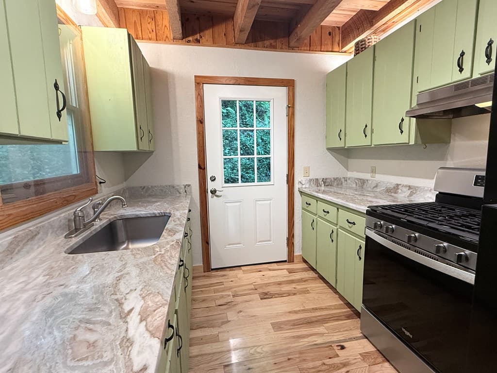 1096 Mount Tabor Road, Nantahala NC 28781 - Photo