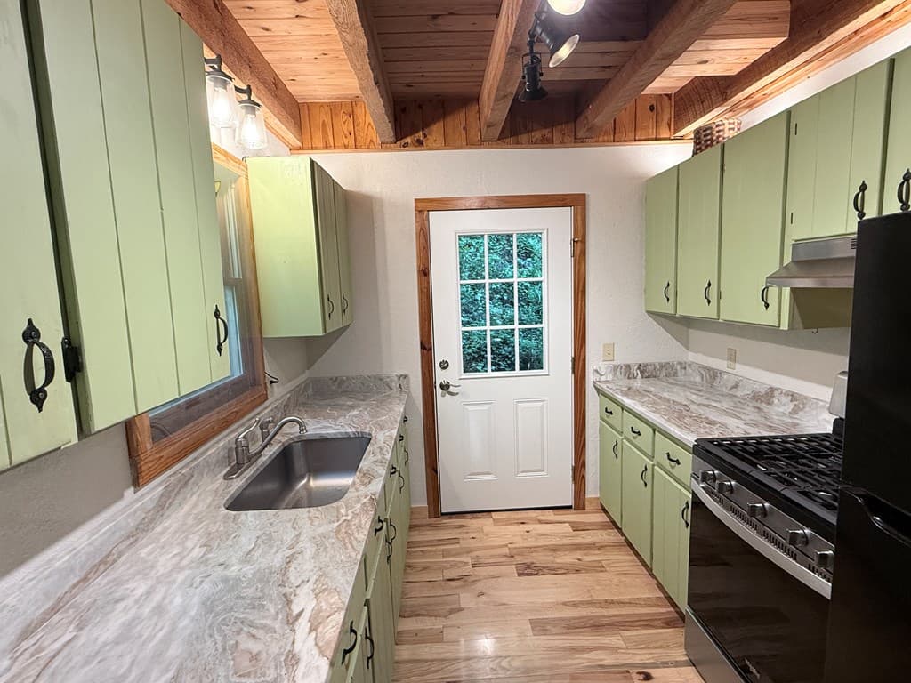 1096 Mount Tabor Road, Nantahala NC 28781 - Photo