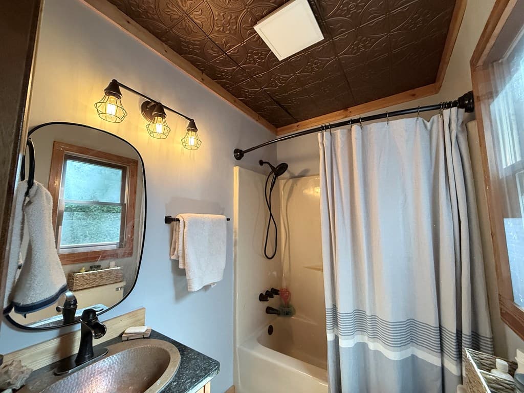 1096 Mount Tabor Road, Nantahala NC 28781 - Photo