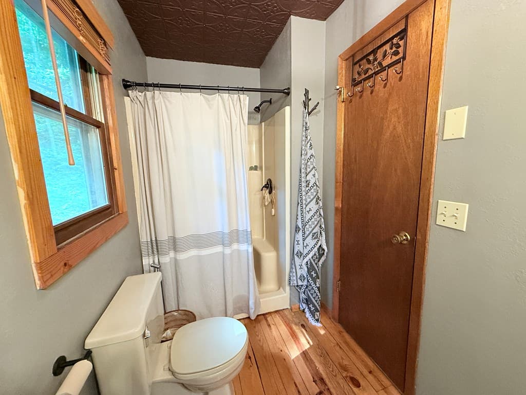 1096 Mount Tabor Road, Nantahala NC 28781 - Photo