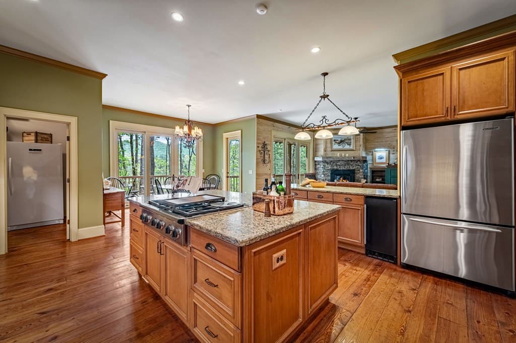 245 Old Anderson Creek, Ellijay GA 30536 - Photo
