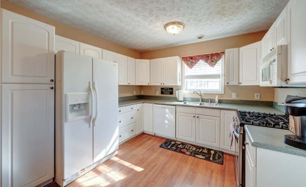472 Eagle Mountain Drive W, Ellijay GA 30540 - Photo
